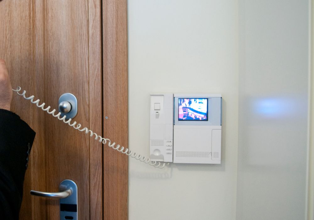 Como instalar interfone Intelbras - Socorra-me Marido de Aluguel