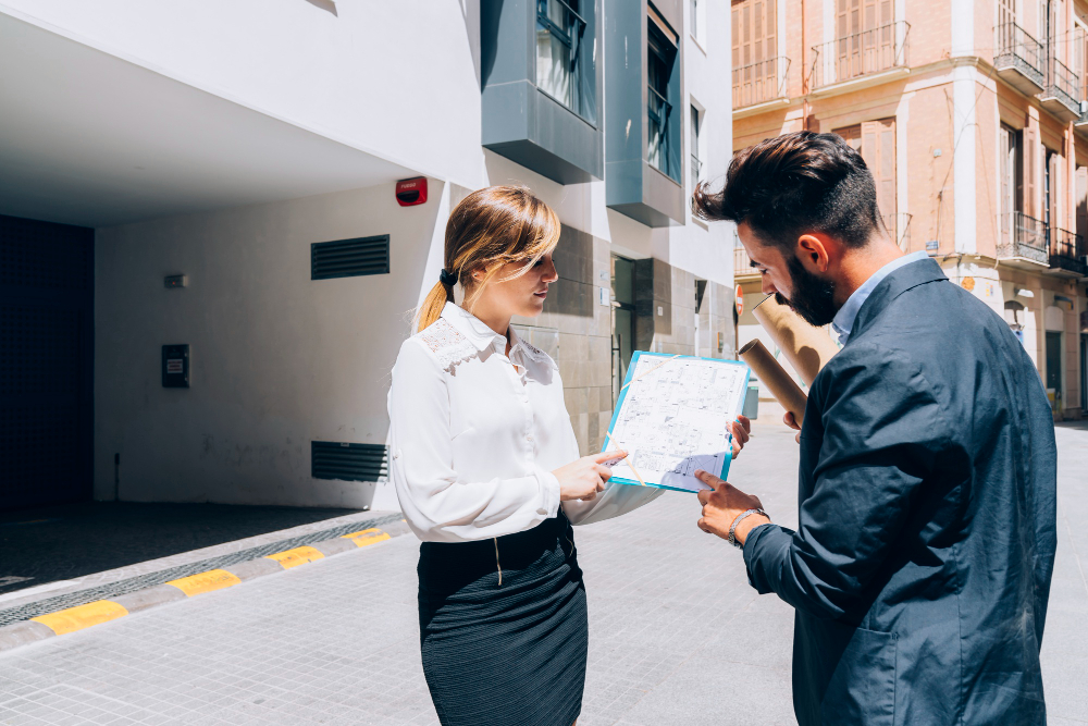 Diferenca Entre Incorporadora Construtora Socorra Me Maridos De Aluguel